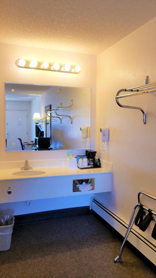 Motel 8 Laramie Eksteriør billede